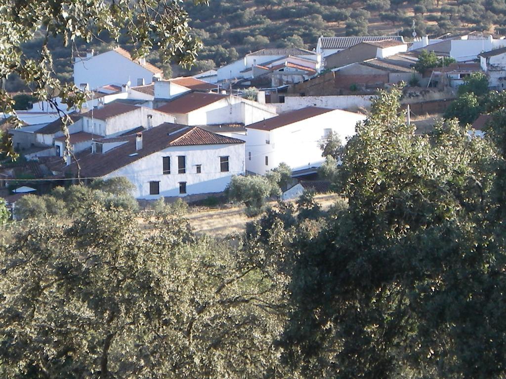 Casa Rural El Trillo Guest House El Alcornocal Exterior photo